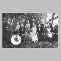 080-0003 Ob eine Hochzeitsfeier in Pregelswalde oder in Schiewenau gefeiert wird, Willi Stein mit seiner -Band- ist selbstverstaendlich dabei.jpg